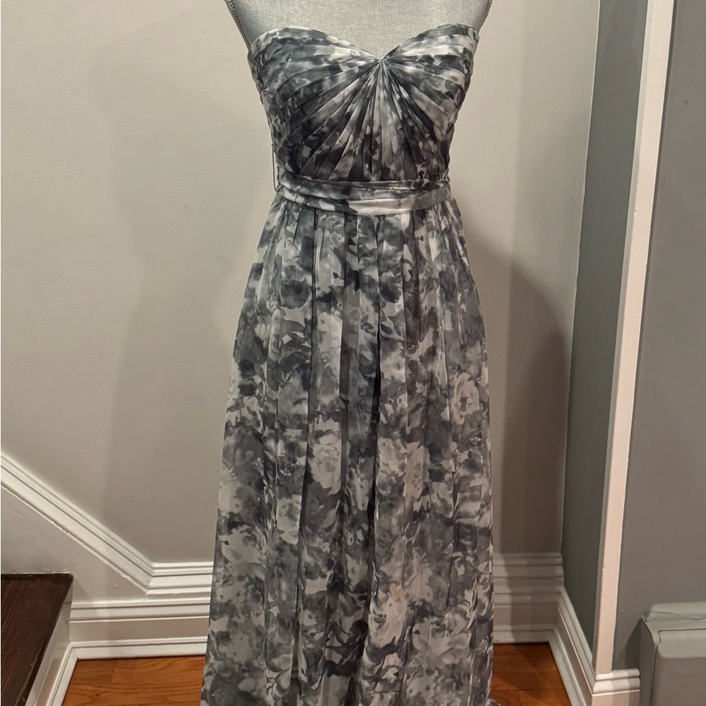 Elegant Gray Strapless Dress